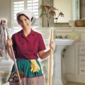 Nhà đẹp - Mẹ Tây bày chiêu khiến phòng tắm cực sạch