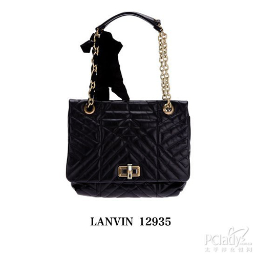 Khám phá những kiểu túi yêu thích của Miranda Kerr - 15