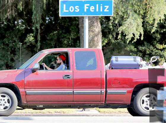 Robert Pattinson dọn khỏi nhà Kristen Stewart - 2