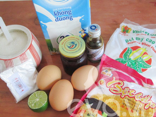 Bánh cuộn mứt dâu thơm mềm - 1