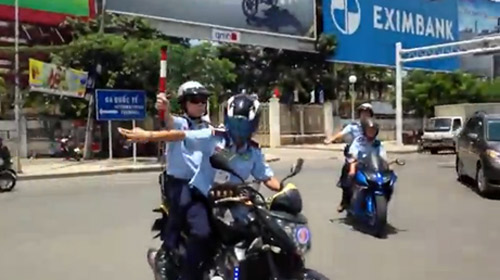 Dấu hiệu sai phạm trong việc đón Nick Vujicic - 2