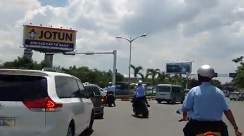 Dấu hiệu sai phạm trong việc đón Nick Vujicic - 3