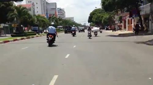 Dấu hiệu sai phạm trong việc đón Nick Vujicic - 5