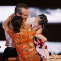 Làng sao - Bé Linh Chi may mắn được gặp Nick Vujicic