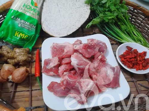 Ngọt mát canh sườn nấu nấm - 1
