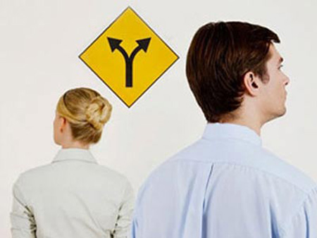 Chồng đòi ly hôn vì vợ không cho làm người thừa hưởng - 1