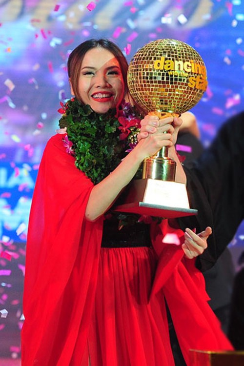 Yến Trang: Có lúc không mặc được quần vì đau - 1