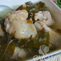 Canh thịt bò nấu dưa chua - 15