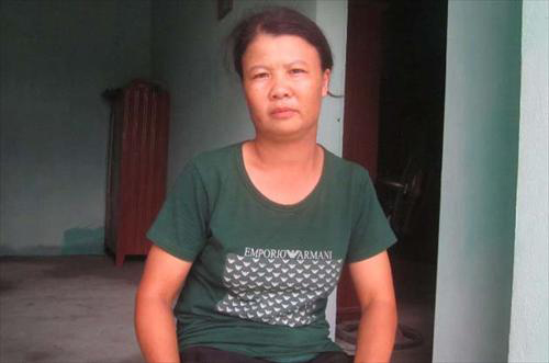 Người phụ nữ 20 năm #039;tắm#039; cho hài cốt - 1