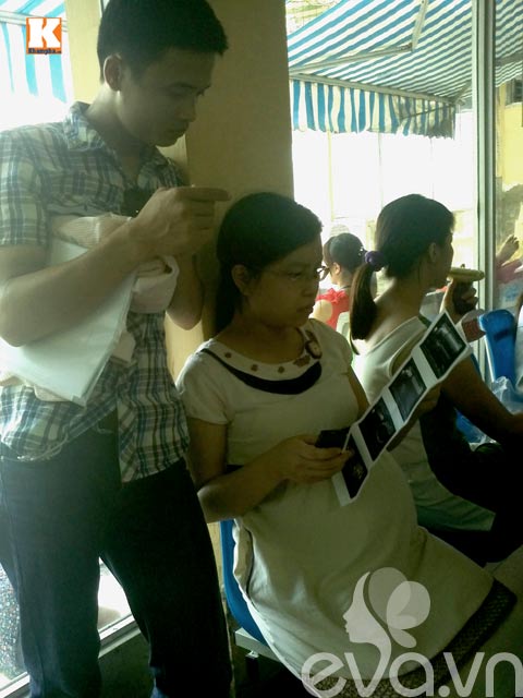 Bà bầu quot;vật vãquot; trong nắng nóng - 3