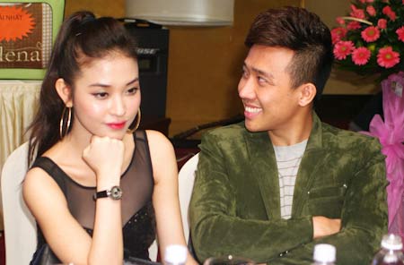 Yêu bạn gái hotgirl là quy luật xã hội! - 3