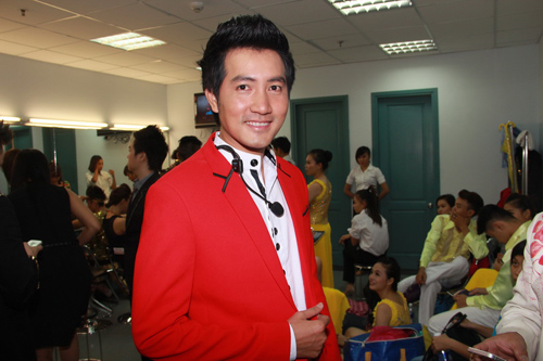 Vy Oanh tiếp tục đắt show MC - 11