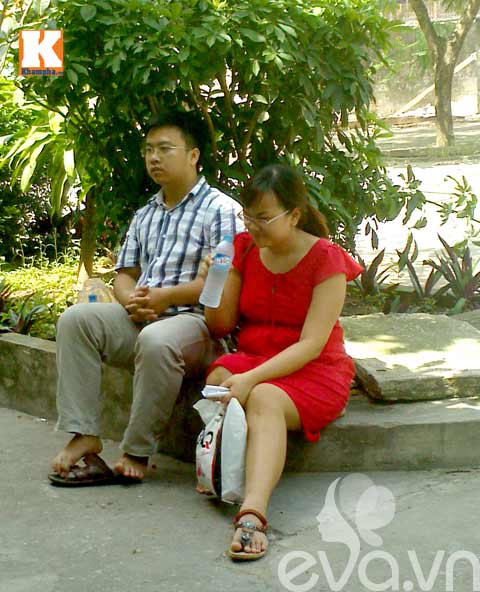 Bà bầu quot;vật vãquot; trong nắng nóng - 8