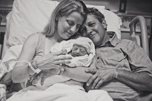 Đến bệnh viện không kịp, đẻ rớt vỉa hè - 3