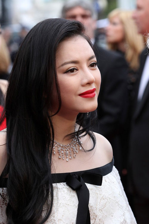Bóc mác váy hàng hiệu của Lý Nhã Kỳ tại Cannes 2013 - 2