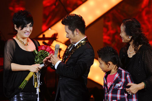 Bằng Kiều rạng rỡ bên Nguyễn Hồng Nhung - 6