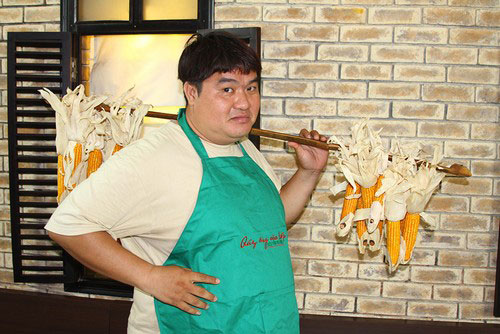 Danh hài Hoàng Mập đi chợ nấu bún bò cho vợ - 7