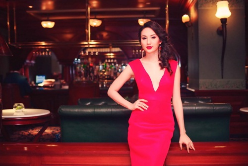 HH Ngọc Diễm quyến rũ trong sắc hồng - 2