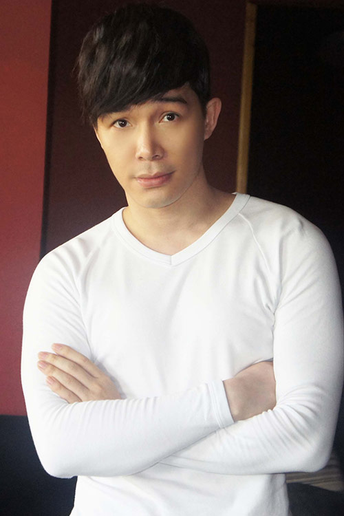 Nathan Lee trẻ trung tập hát - 10