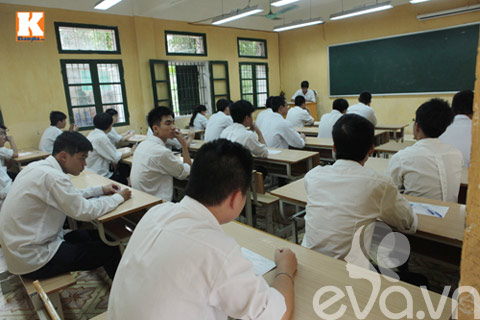 Thi tốt nghiệp: Phụ huynh căng thẳng hơn sĩ tử - 14
