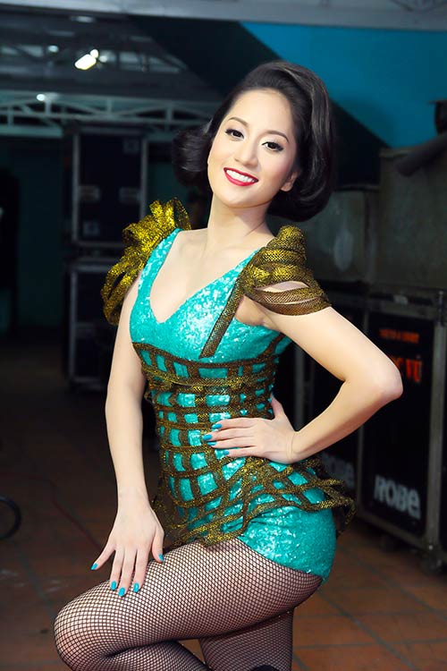 Khánh Thi nổi bật với vũ đạo nóng bỏng - 3