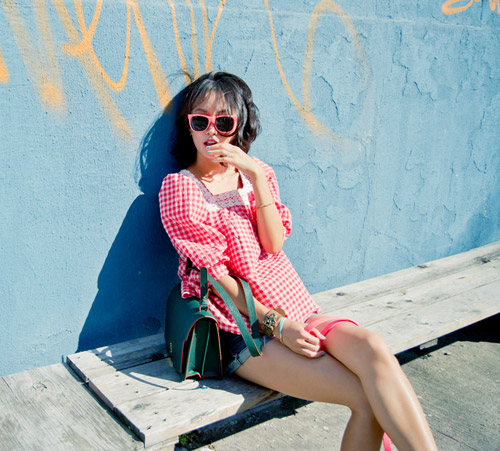 7 kiểu kính mát cực hot cho kỳ nghỉ mát - 17