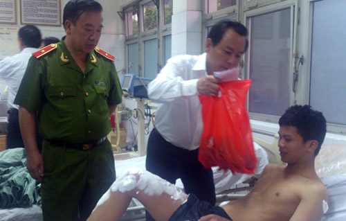 quot;Sau 3 tiếng nổ, tất cả chìm trong lửaquot; - 2