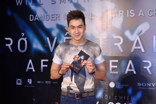 Yến Trang xinh như công chúa xem phim một mình - 6