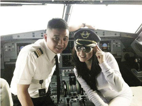 Showbiz Việt: Phấn đấu để được xấu - 2