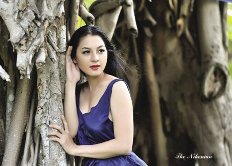 Showbiz Việt: Phấn đấu để được xấu - 4