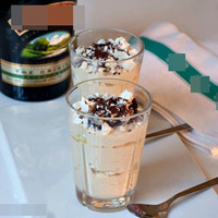 Mousse dâu tây và sô cô la trắng - 12