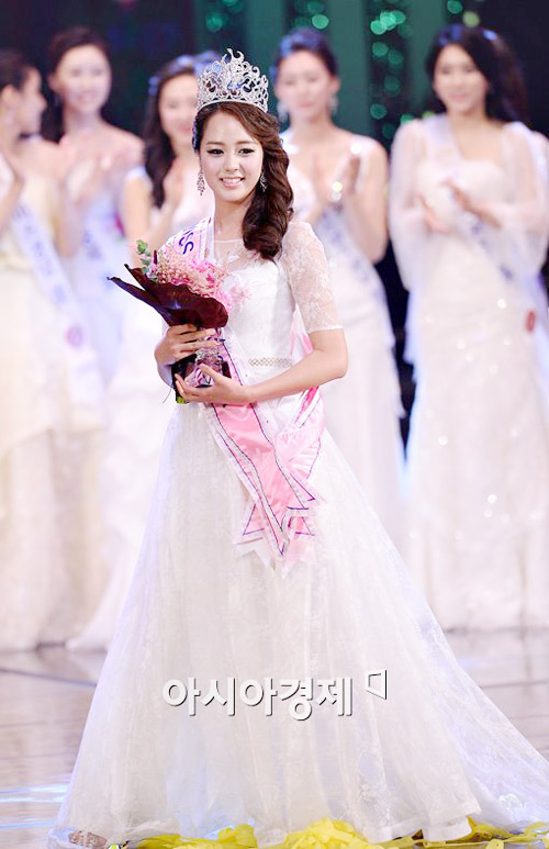 Tài tử Lee Byung Hun lấy vợ vào tháng 8 - 5