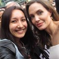 Làng sao - Anna Trương hạnh phúc vì gặp Angelina Jolie