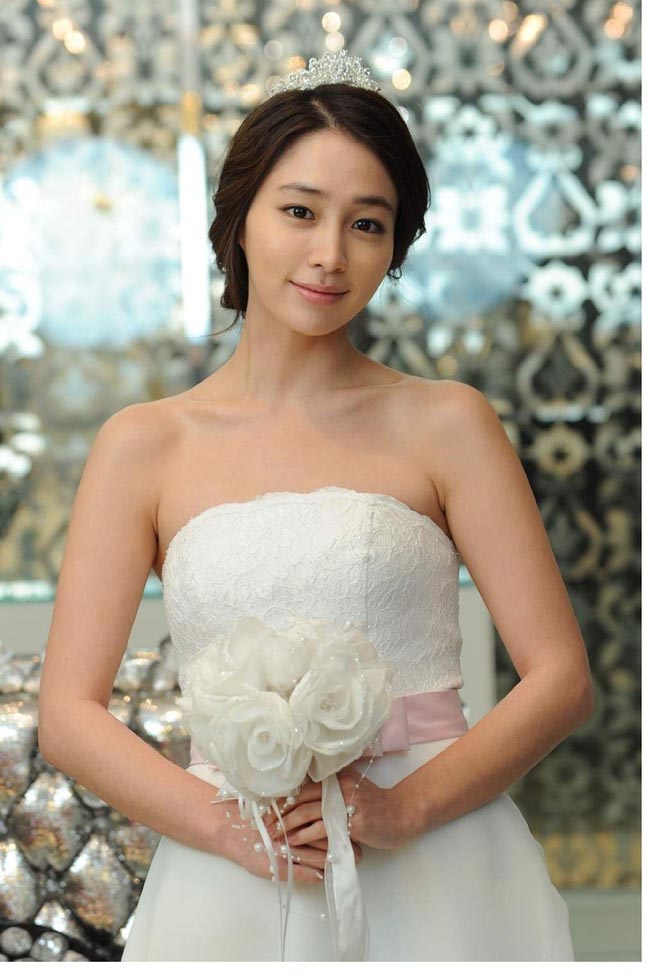 Hình ảnh cô dâu quyến rũ của Lee Min Jung trong Boys over flowers.
