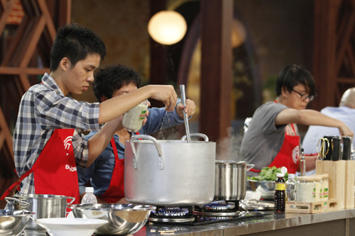 MasterChef: Nguyên Giáp bị lên án - 12