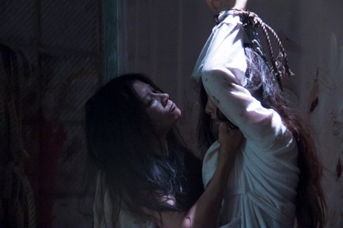 Ngắm Trang Trần quot;ghê rợnquot; trong Biết chết liền - 6