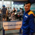 Tin tức - Xăng dầu tăng giá: Đánh úp người tiêu dùng