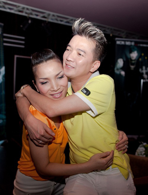 Thủy Top đằm thắm, Elly Trần sexy - 7