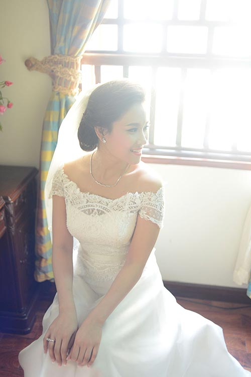 HH Biển Vân Anh nghẹn ngào trong đám cưới - 1