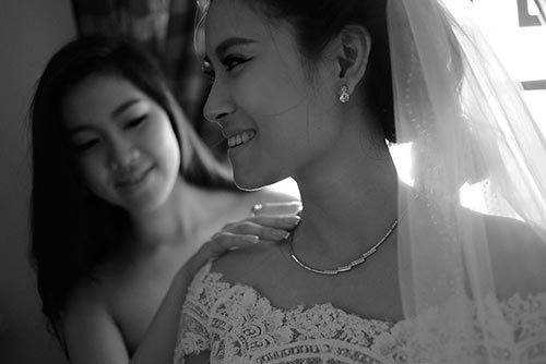 HH Biển Vân Anh nghẹn ngào trong đám cưới - 2