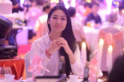 HH Biển Vân Anh nghẹn ngào trong đám cưới - 15