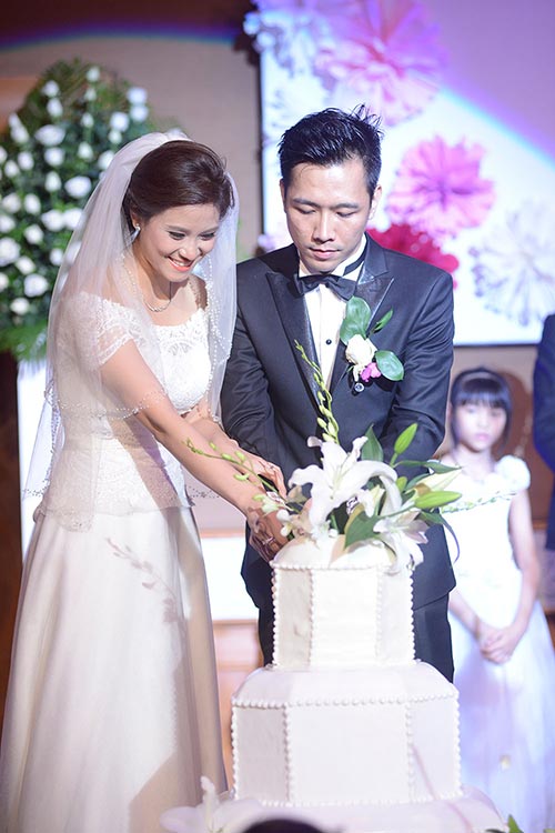 HH Biển Vân Anh nghẹn ngào trong đám cưới - 13