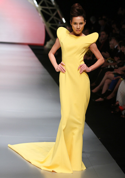 Ngôi vị quán quân Project Runway gây tranh cãi - 14