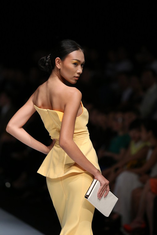 Ngôi vị quán quân Project Runway gây tranh cãi - 15