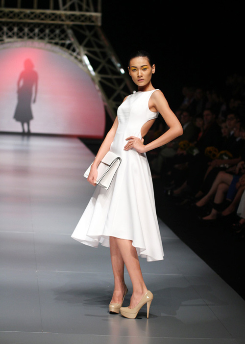 Ngôi vị quán quân Project Runway gây tranh cãi - 13