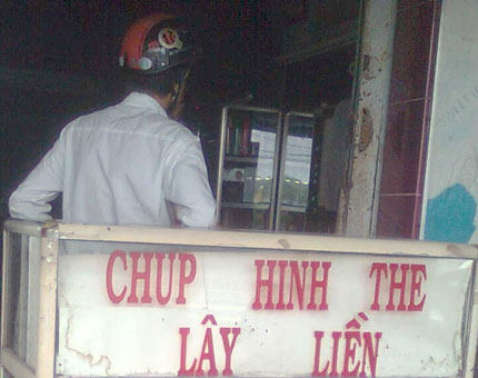 Giáp mặt quot;còquot; làm giấy tờ giả siêu tốc - 2