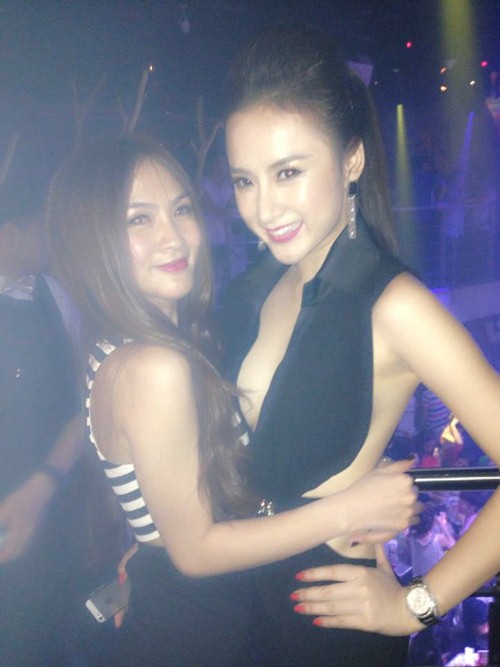 Angela Phương Trinh mất điểm vì hình ảnh mát mẻ - 1