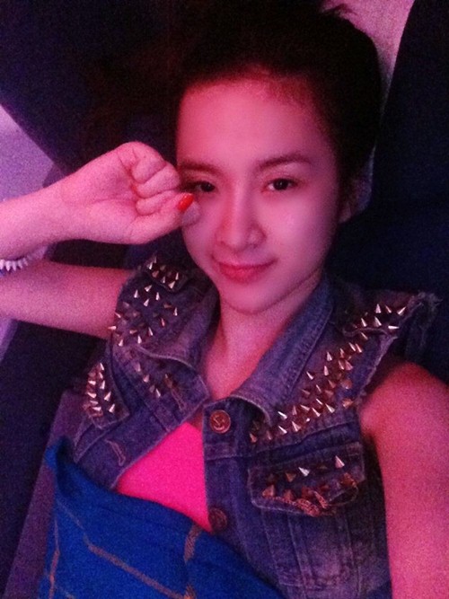 Angela Phương Trinh mất điểm vì hình ảnh mát mẻ - 5