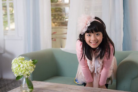 Ngắm vẻ đáng yêu của con gái Chiều Xuân - 1