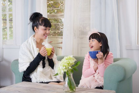 Ngắm vẻ đáng yêu của con gái Chiều Xuân - 3